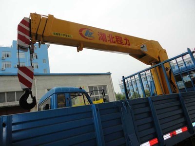 張家界隨車(chē)吊采購(gòu)指南 廠家、供應(yīng)商、報(bào)價(jià)與資料查詢(xún)